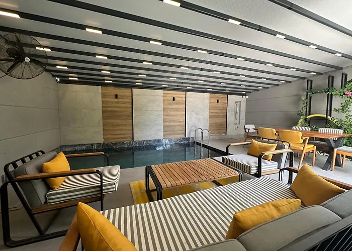 别墅 Kundu Heated Pool Retreat