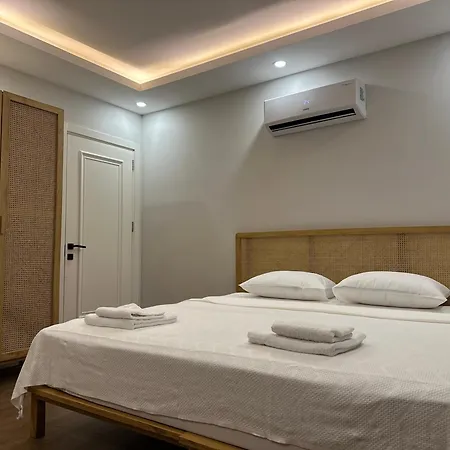 Kundu Heated Pool Retreat Villa *