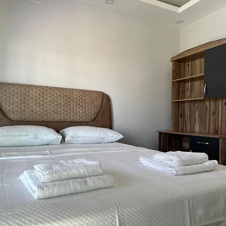 Kundu Heated Pool Retreat Villa *