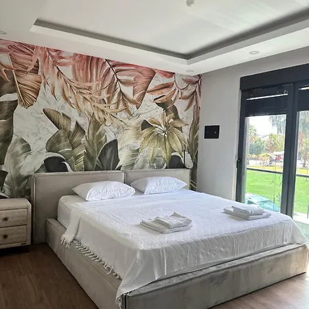 Kundu Heated Pool Retreat *