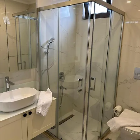 Kundu Heated Pool Retreat فيلة