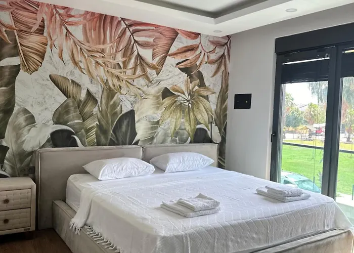 Kundu Heated Pool Retreat *